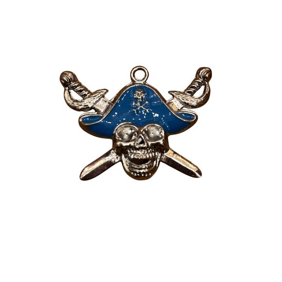 Pirate Skull Crossbones Pendant Charm - Picture 1 of 4